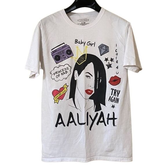 Aaliyah Women’s White Doodle Collage Graphic Shirt Sz S - Picture 1 of 9